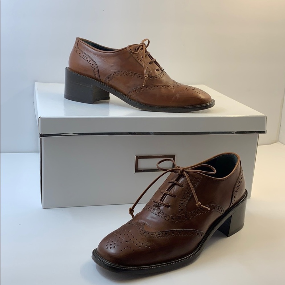 Joan Helpern Signature oxford leather heel shoes 7